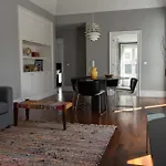 Serviced - Cedofeita Apartman *